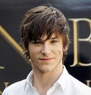 Gaspard Ulliel est légerie de Chanel !