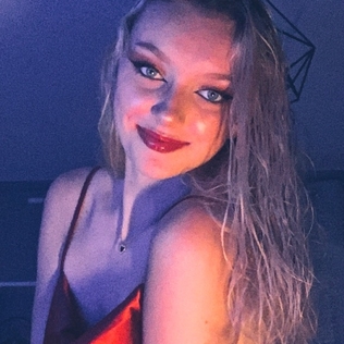 Louane03