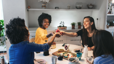 Casting comédien et comédienne entre 20 et 25 ans pour tournage publicité