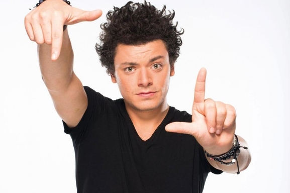 Chiche de gagner la nouvelle biographie de Kev Adams? Les Secrets d'une LOLstar par René Chiche