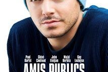 Un nouveau Kev Adams à l'affiche du touchant et décalé film Amis Publics