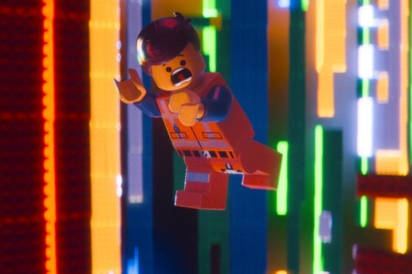 La grande aventure Lego, en tête du box office US, débarque en France !